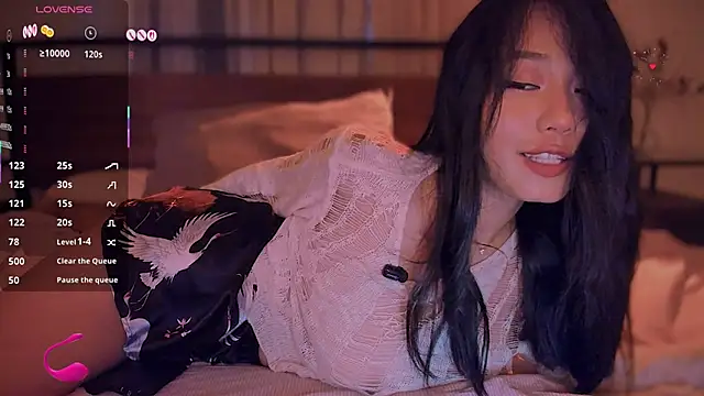 Snapshot of kimmy_chi_ chatting on October 6, 2025, 5:54 pm kimmy chi  online show from October 6, 2025, 5:54 pm