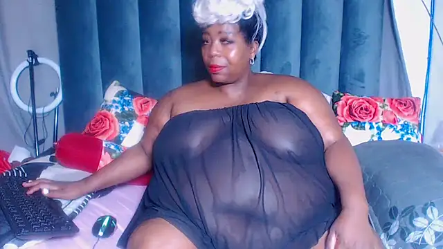 BustyWendyXXX47 online show from November 30, 2025, 4:11 pm