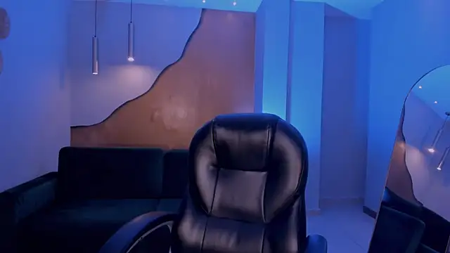 MaddisonLowe online show from March 16, 2026, 8:46 pm