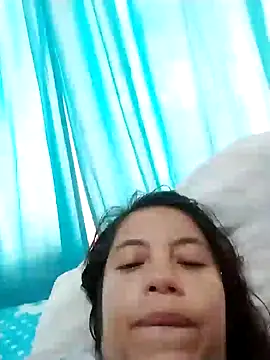 lisseth online show from December 16, 2024, 8:37 pm