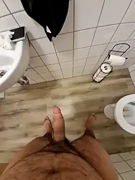 Snapshot of Cem-aus-Nrw-Krefeld chatting on January 28, 2025, 11:28 pm Cem-aus-Nrw-Krefeld online show from January 28, 2025, 11:28 pm