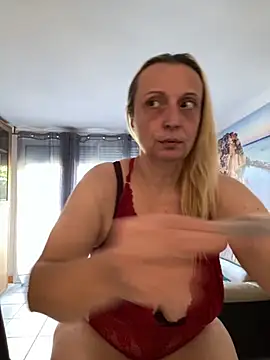 Melinastarr online show from September 22, 2025, 9:44 am