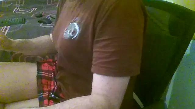 Snapshot of AshWinter chatting on December 11, 2024, 12:34 pm AshWinter online show from December 11, 2024, 12:34 pm