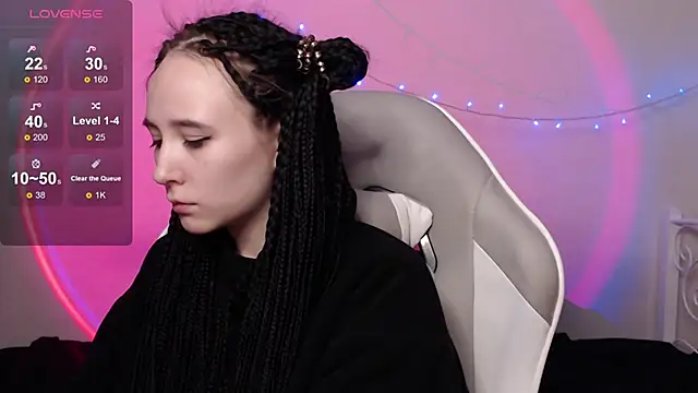 Robin yourss online show from December 10, 2024, 8:38 pm