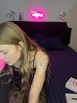 Snapshot of foxy_ana13 chatting on January 8, 2025, 1:53 am foxy ana13 online show from January 8, 2025, 1:53 am