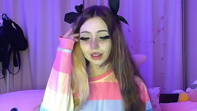suemeow online show from April 21, 2026, 10:12 pm