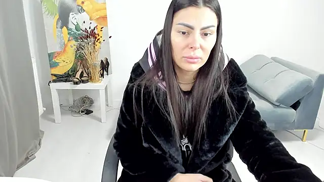 kilenyapatrice online show from January 14, 2026, 2:44 pm