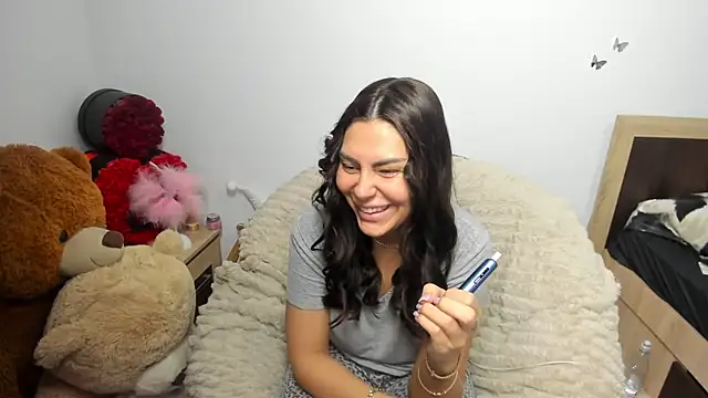 kilenyapatrice online show from February 8, 2026, 2:20 pm