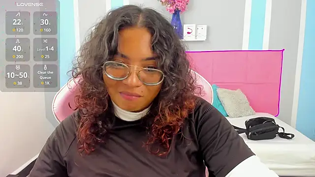 Snapshot of im_angels77 chatting on January 18, 2025, 3:53 am im angels77 online show from January 18, 2025, 3:53 am