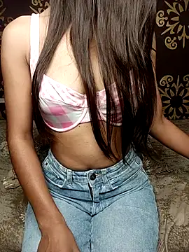 Snapshot of poojaji690 chatting on September 23, 2025, 4:37 am poojaji690 online show from September 23, 2025, 4:37 am