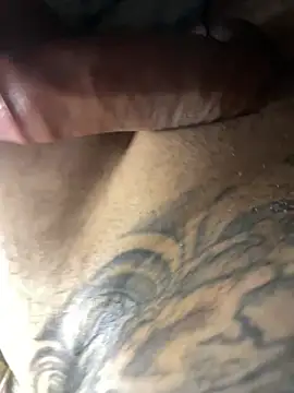 Snapshot of ElLechero214 chatting on April 5, 2026, 10:45 am ElLechero214 online show from April 5, 2026, 10:45 am