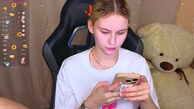 doll barbieee online show from September 24, 2025, 6:44 pm