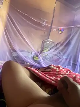 Avilespozo19993 online show from April 18, 2026, 1:59 pm