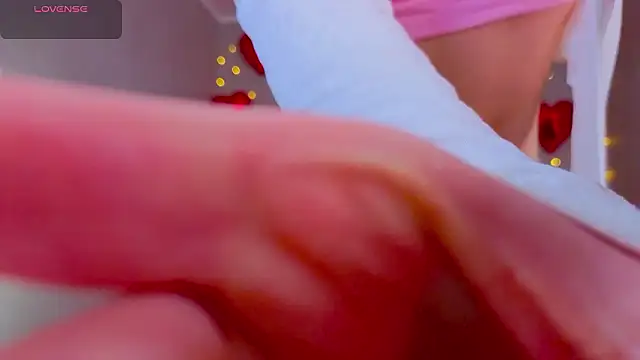 Red  Candy online show from March 12, 2026, 2:34 pm