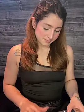 kamel-ayesha online show from January 2, 2025, 1:40 pm