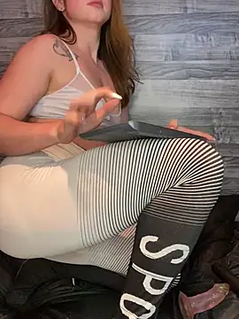 kamel-ayesha online show from January 16, 2025, 3:35 pm