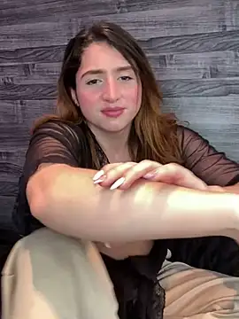 kamel-ayesha online show from January 17, 2025, 6:44 pm