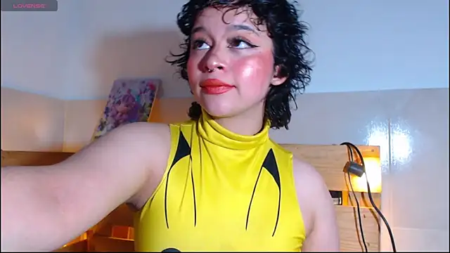 Snapshot of Bitsy_Messy chatting on January 9, 2026, 11:50 pm Bitsy Messy online show from January 9, 2026, 11:50 pm