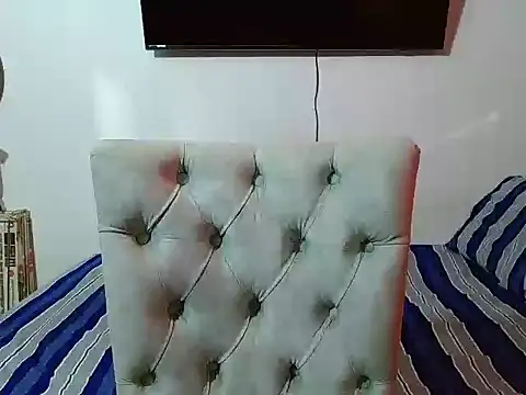 Velk hot online show from April 13, 2026, 11:59 am