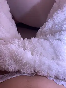 Snapshot of Aimeil chatting on December 14, 2024, 11:50 am Aimeil online show from December 14, 2024, 11:50 am