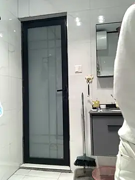 Snapshot of Aimeil chatting on December 25, 2024, 5:58 am Aimeil online show from December 25, 2024, 5:58 am