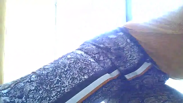 Liloo8923 online show from December 18, 2024, 3:55 pm