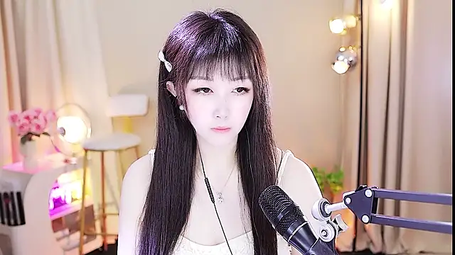 xiaoya666--baby online show from October 3, 2025, 3:20 pm