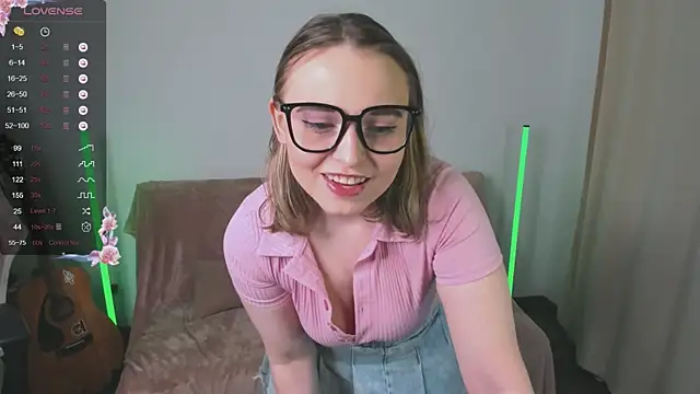 Snapshot of alysia_storm chatting on January 18, 2025, 6:21 pm alysia storm online show from January 18, 2025, 6:21 pm