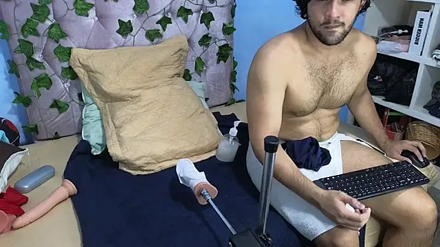 FreyrStyle online show from April 18, 2026, 2:04 am