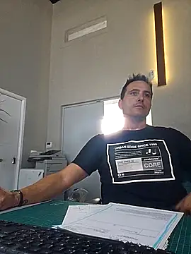 Snapshot of Lucas___81 chatting on October 18, 2025, 9:32 am Lucas 81 online show from October 18, 2025, 9:32 am