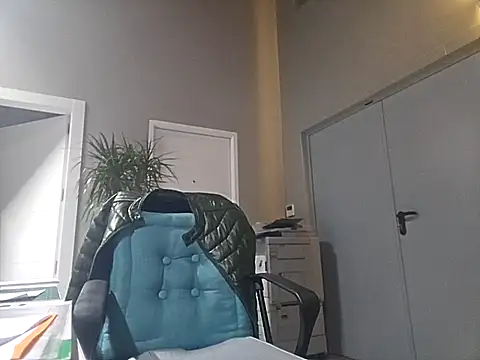 Snapshot of Lucas___81 chatting on November 27, 2025, 7:49 pm Lucas 81 online show from November 27, 2025, 7:49 pm