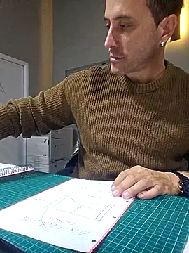 Snapshot of Lucas___81 chatting on December 5, 2025, 5:31 pm Lucas 81 online show from December 5, 2025, 5:31 pm