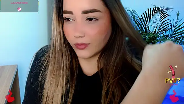 Snapshot of Lucia_star__ chatting on June 11, 2026, 2:26 pm Lucia star online show from June 11, 2026, 2:26 pm