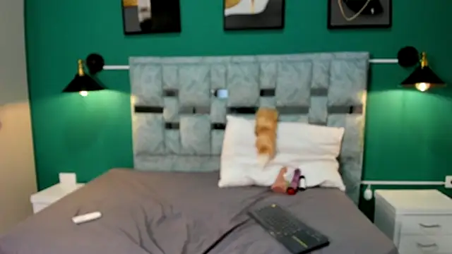 MAVIE IVANOVA online show from January 12, 2026, 12:32 pm