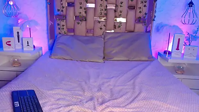 GigiVolkova online show from March 4, 2025, 9:00 pm