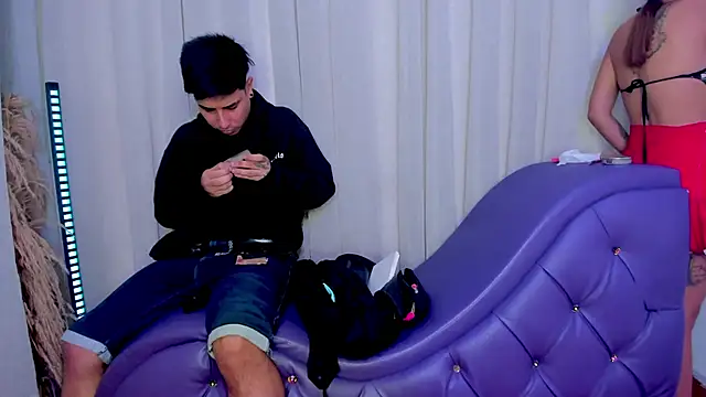 Snapshot of Yourslust_ chatting on December 16, 2025, 8:03 pm Yourslust online show from December 16, 2025, 8:03 pm