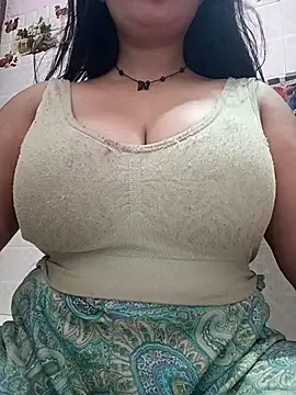 Snapshot of cute-mahek chatting on April 1, 2026, 7:00 pm cute-mahek online show from April 1, 2026, 7:00 pm