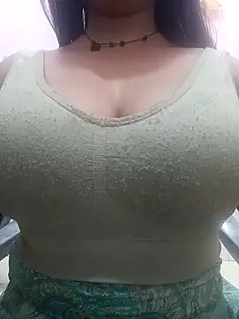 Snapshot of cute-mahek chatting on April 16, 2026, 6:09 pm cute-mahek online show from April 16, 2026, 6:09 pm