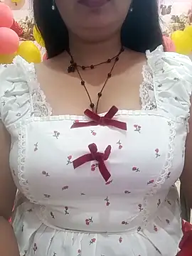 Snapshot of cute-mahek chatting on May 7, 2026, 6:35 pm cute-mahek online show from May 7, 2026, 6:35 pm
