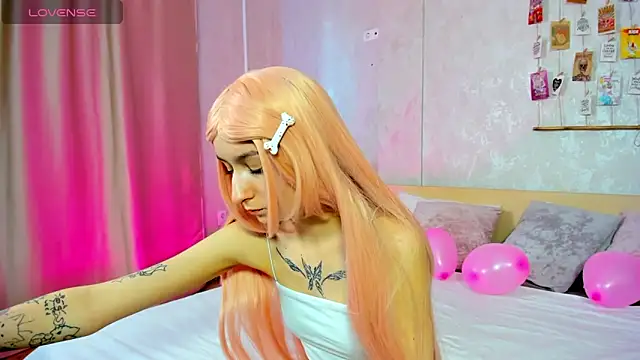 Snapshot of Doris_Scott chatting on February 14, 2025, 8:21 am Doris Scott online show from February 14, 2025, 8:21 am