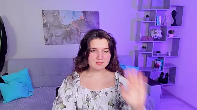 BonneyLove online show from February 12, 2026, 6:58 pm