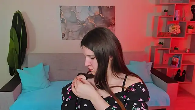 BonneyLove online show from February 18, 2026, 5:31 pm