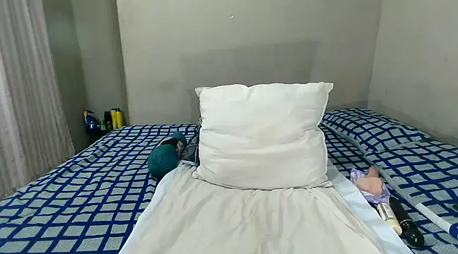 Snapshot of WetwetPussy31 chatting on January 17, 2025, 7:16 pm WetwetPussy31 online show from January 17, 2025, 7:16 pm