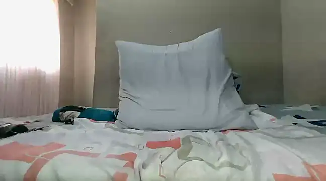Snapshot of WetwetPussy31 chatting on March 5, 2025, 11:38 am WetwetPussy31 online show from March 5, 2025, 11:38 am