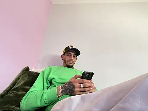 Rebeu313 online show from February 22, 2026, 9:08 am