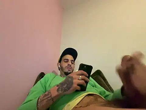 Rebeu313 online show from February 22, 2026, 9:13 pm