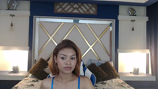 Perla prg online show from February 3, 2025, 7:42 pm