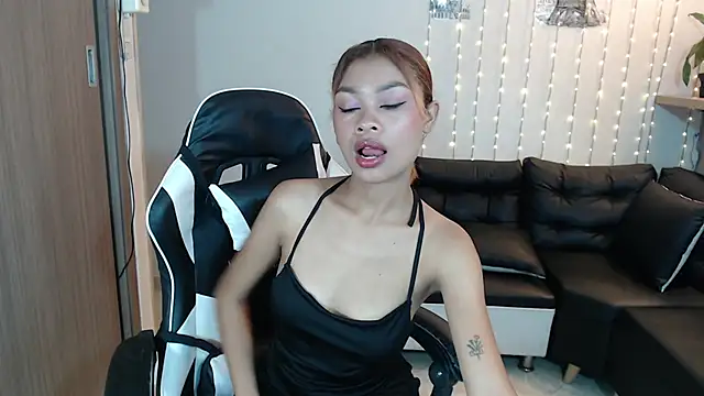 Perla prg online show from February 21, 2025, 12:50 pm