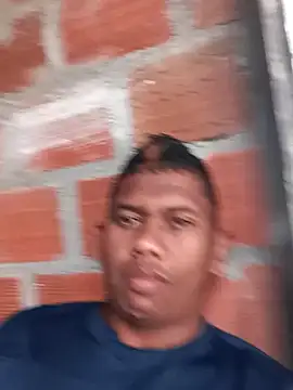 Snapshot of bigghetto1 chatting on February 28, 2025, 8:39 pm bigghetto1 online show from February 28, 2025, 8:39 pm