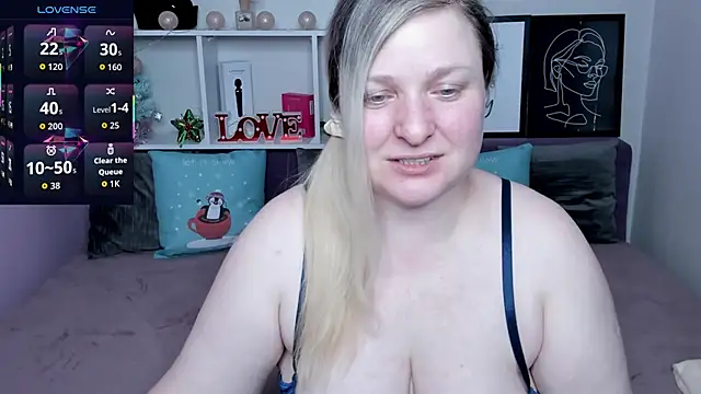 AnnaXCherri online show from December 23, 2025, 2:31 am